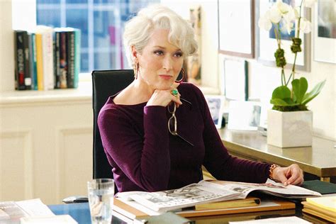 scarpe del diavolo veste prada|Il diavolo veste Prada, i look iconici del film con Meryl Streep.